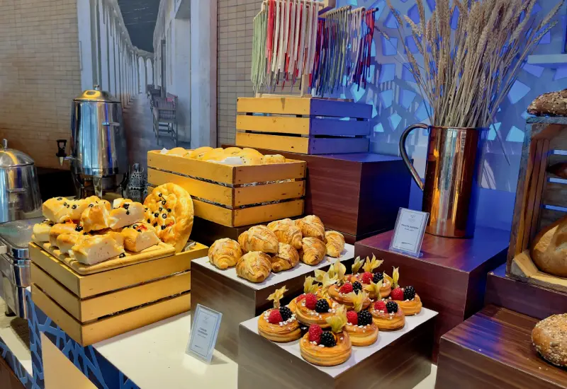 Azraq Restaurant menu